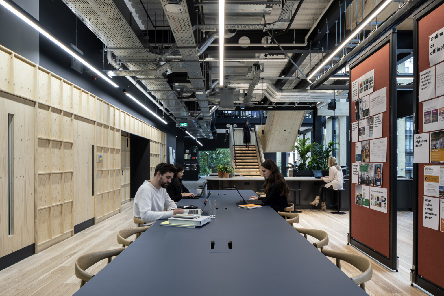 Gensler(ゲンスラー)のオフィス - イギリス,ロンドンのオープンスペース