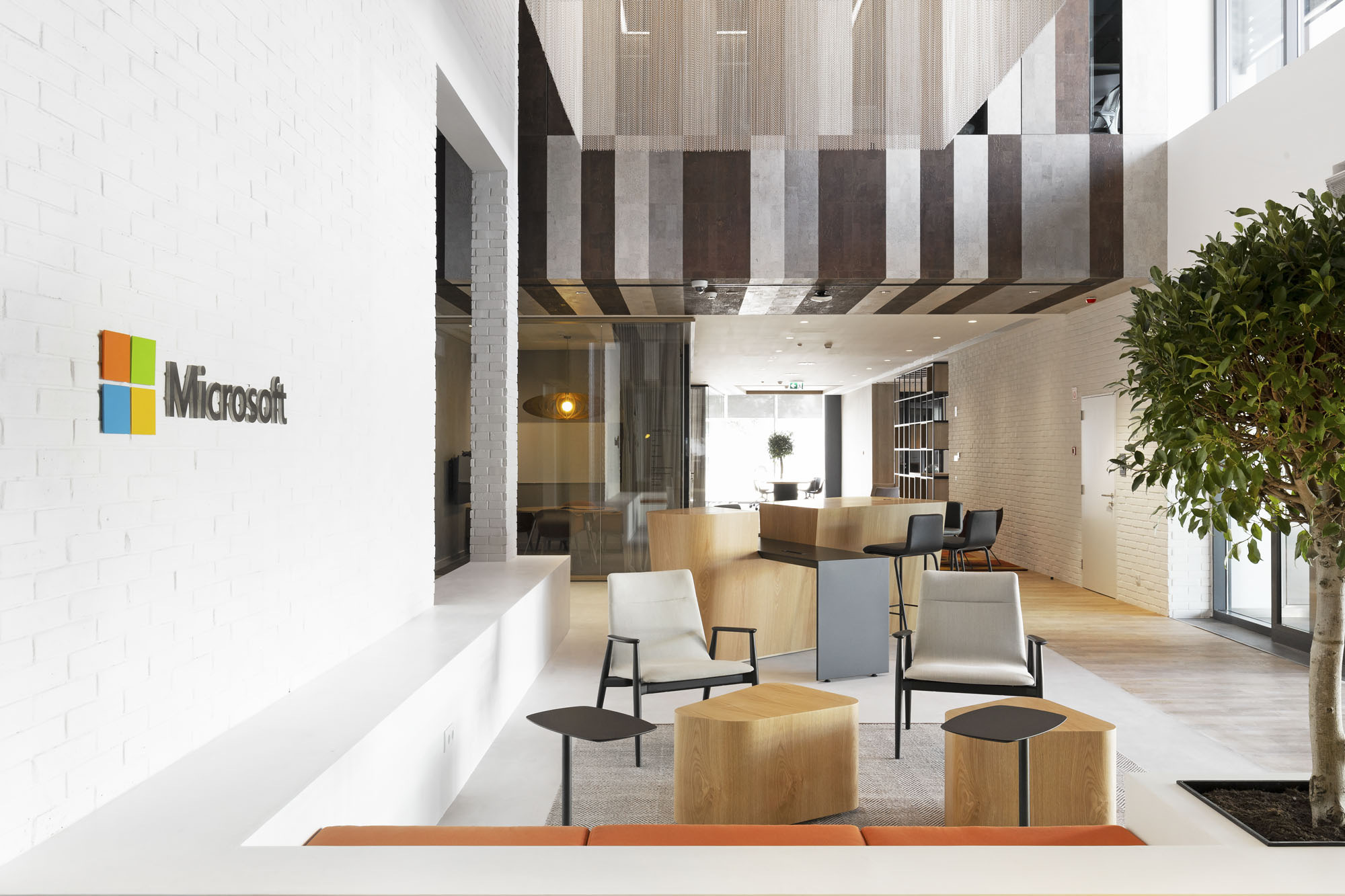 Microsoft(マイクロソフト)のオフィス - ポルトガル, リスボンのオープンスペース