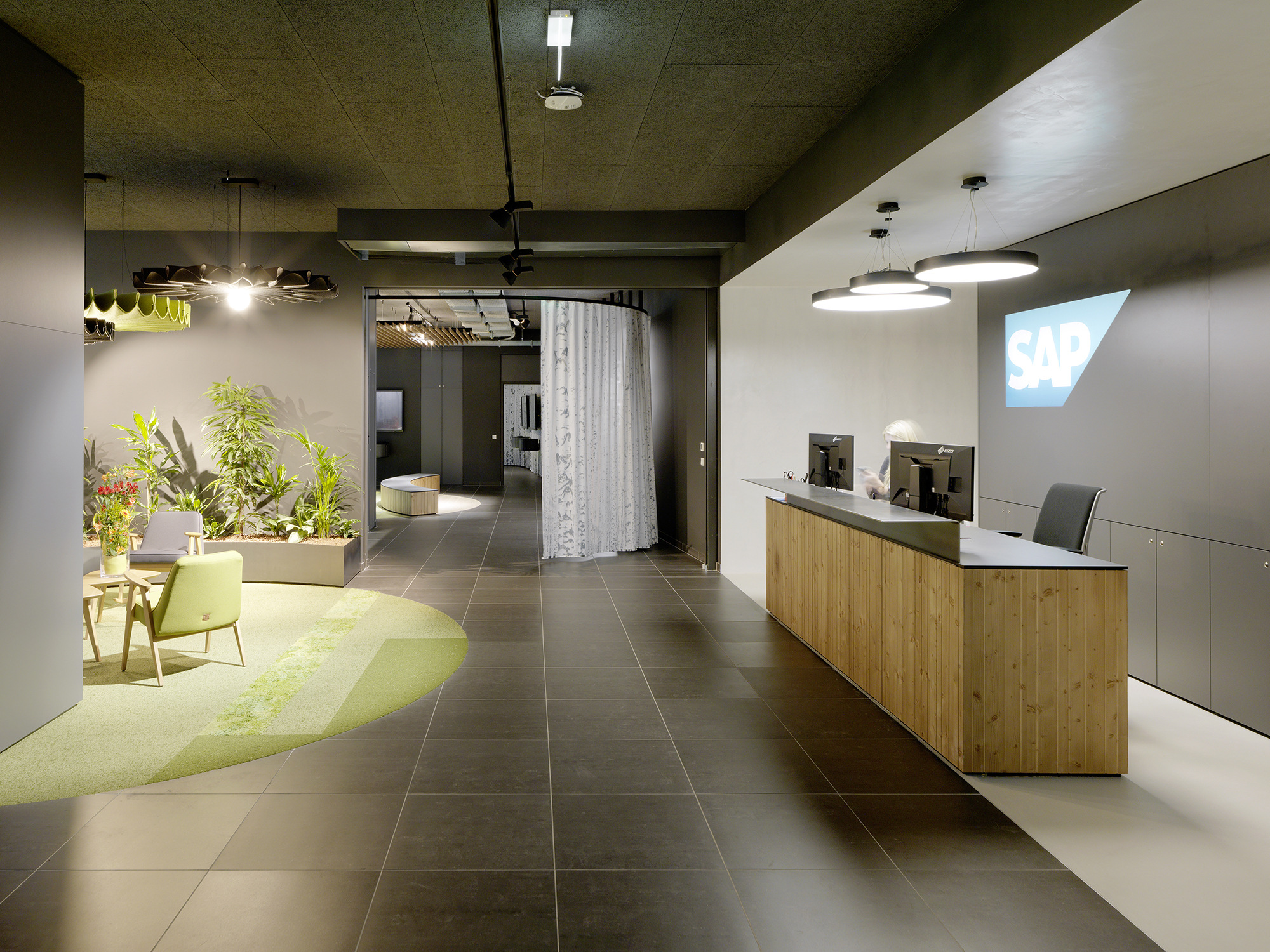 SAPエスタライヒ支社のオフィス - オーストリア, ウィーンの受付/エントランススペース