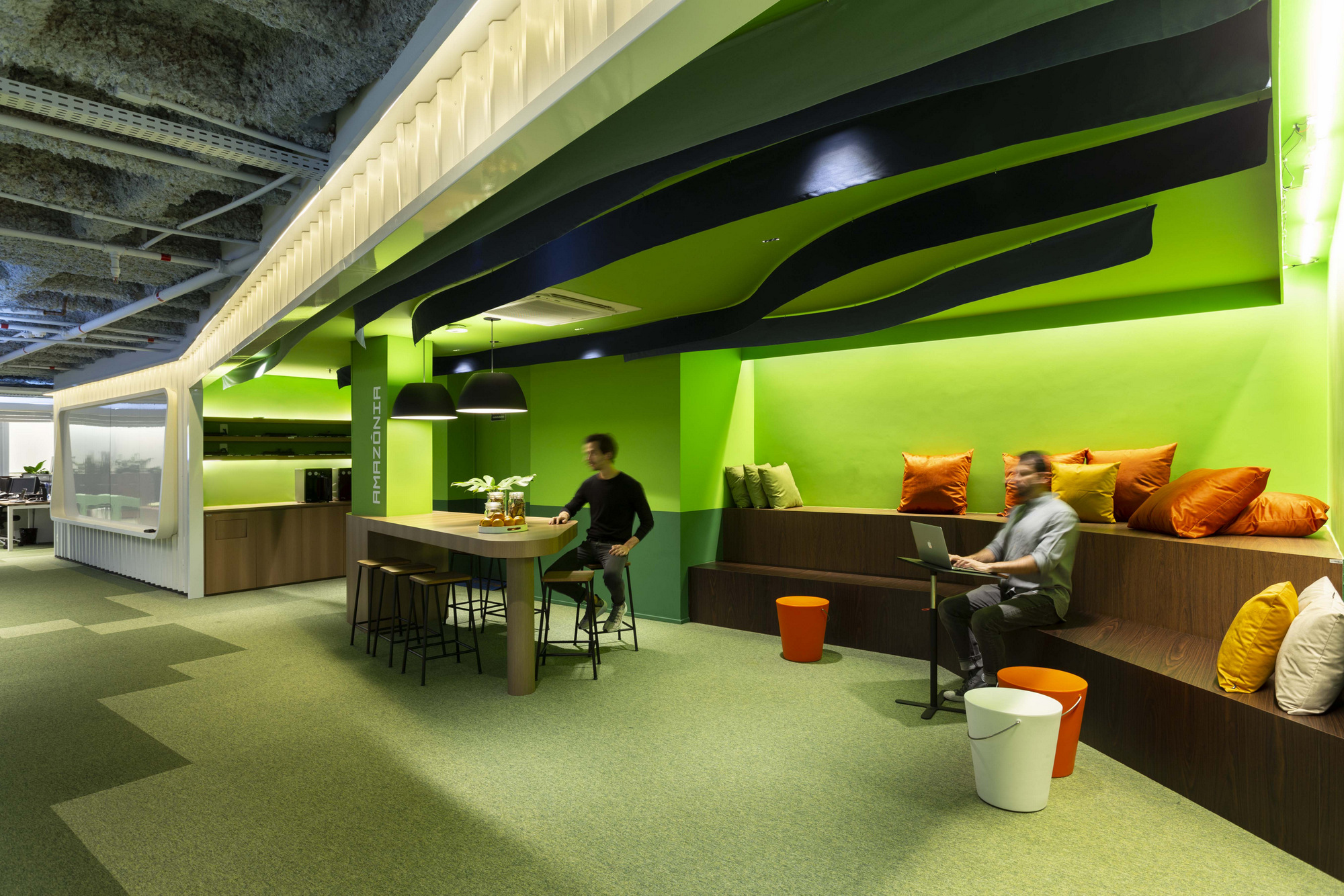 MaxMilhasのオフィス – ブラジル, ベロオリゾンテのカフェスペース