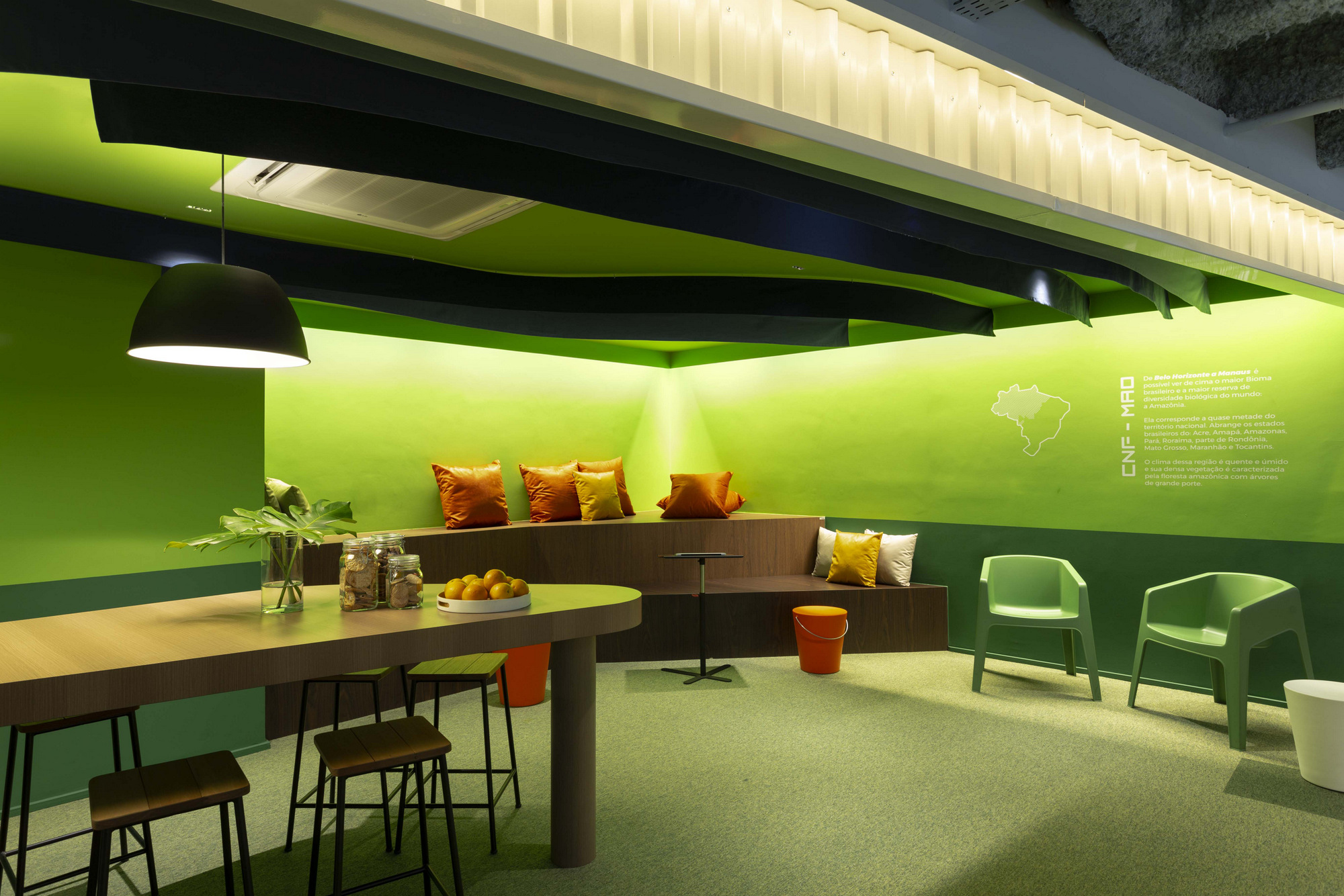 MaxMilhasのオフィス – ブラジル, ベロオリゾンテのカフェスペース