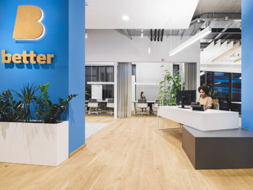 【Betterのオフィスデザイン】- スロベニア, リュブリャナの受付/エントランススペース