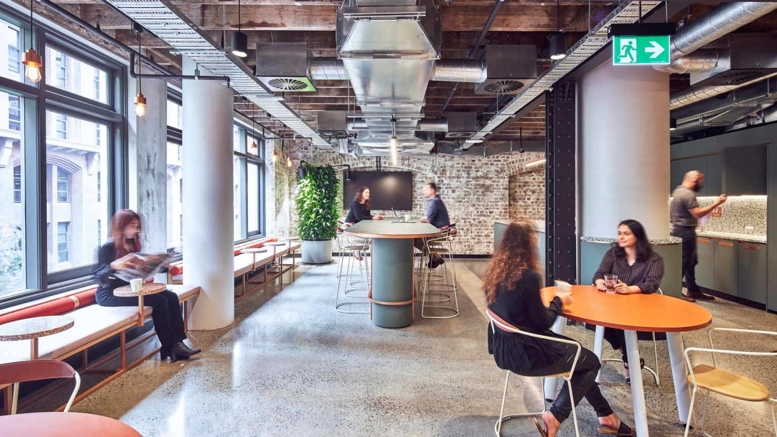 【Builtのオフィスデザイン】- オーストラリア, シドニーのカフェスペース