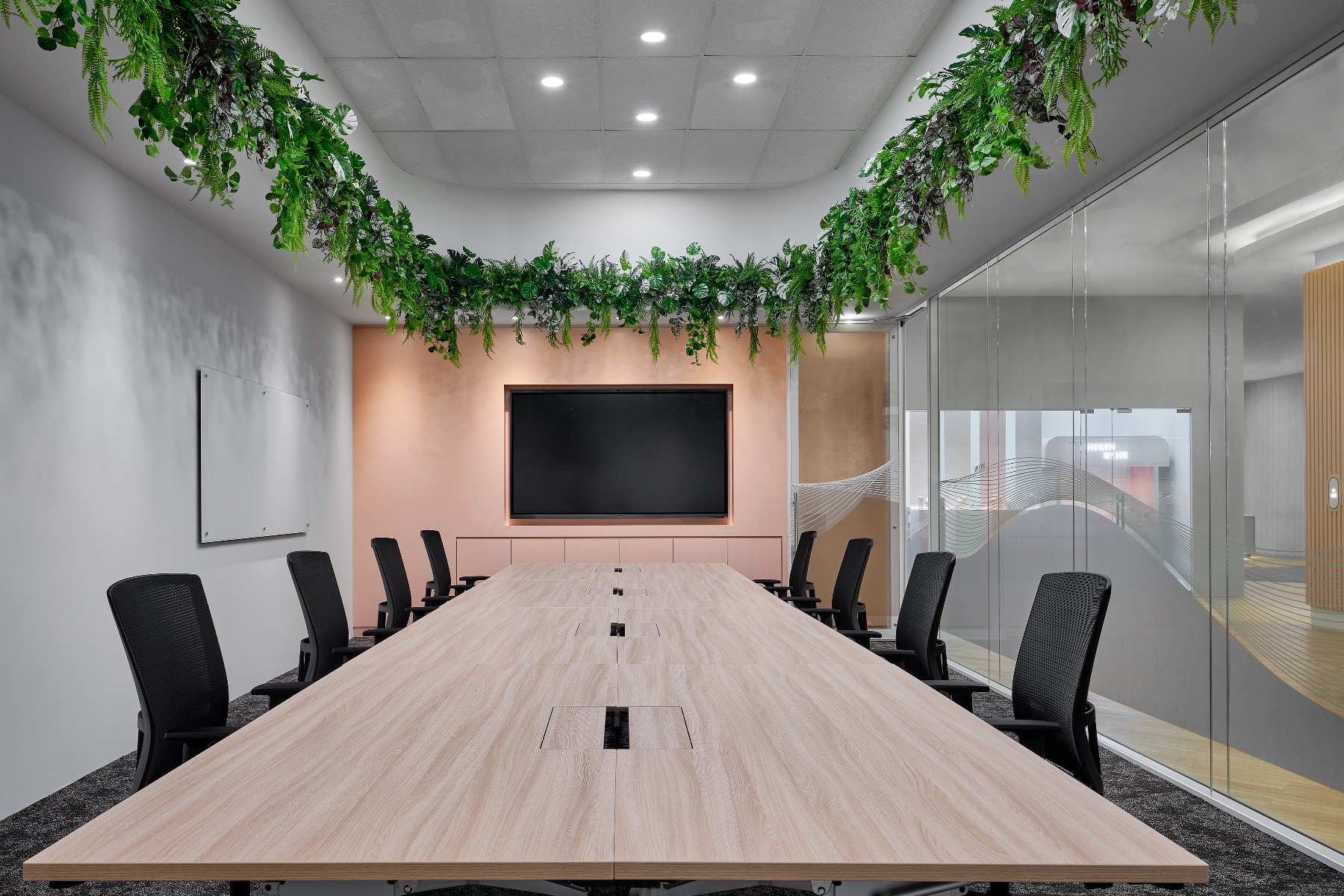 【 Hegenのオフィスデザイン】- シンガポールの会議/ミーティングスペーススペース