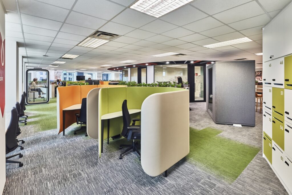 【バリーカレボーのオフィスデザイン】サステナブルでハイブリッドなオフィスシンガポール OFFICELOVERS