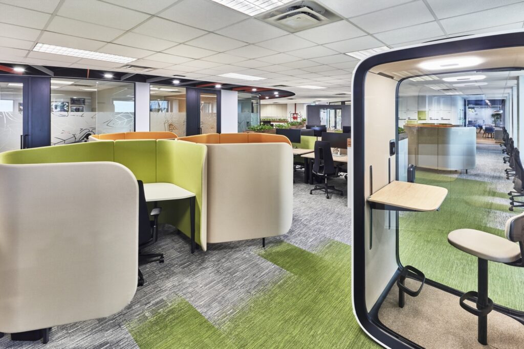 【バリーカレボーのオフィスデザイン】サステナブルでハイブリッドなオフィスシンガポール OFFICELOVERS