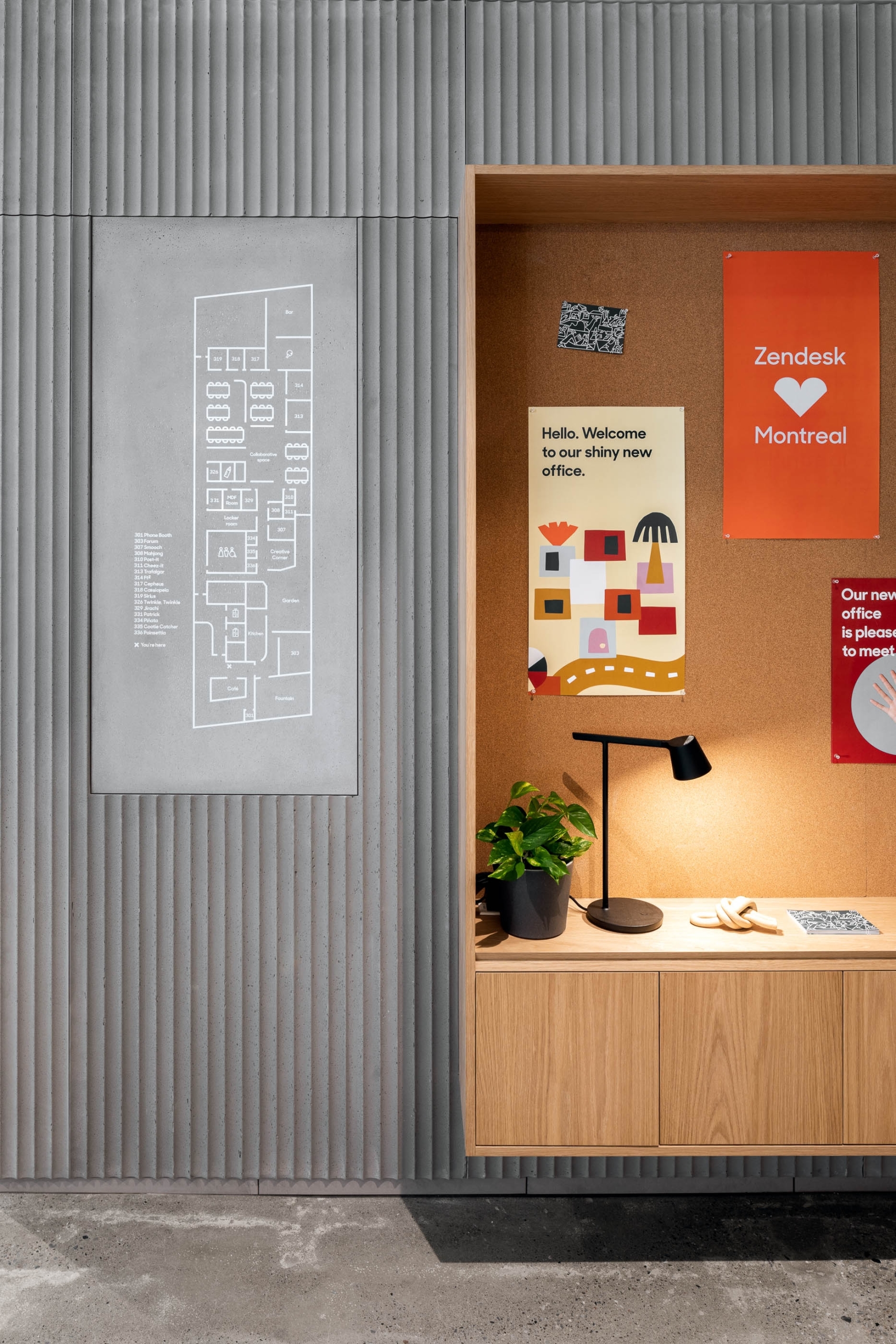 【Zendeskのオフィスデザイン】- カナダ, モントリオールの廊下