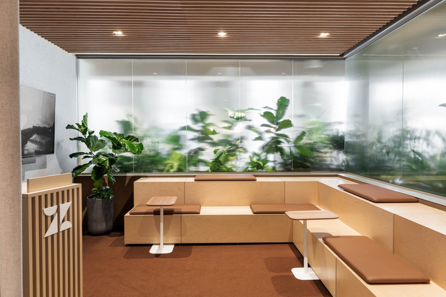 【Zendeskのオフィスデザイン】- カナダ, モントリオールの会議/ミーティングスペース