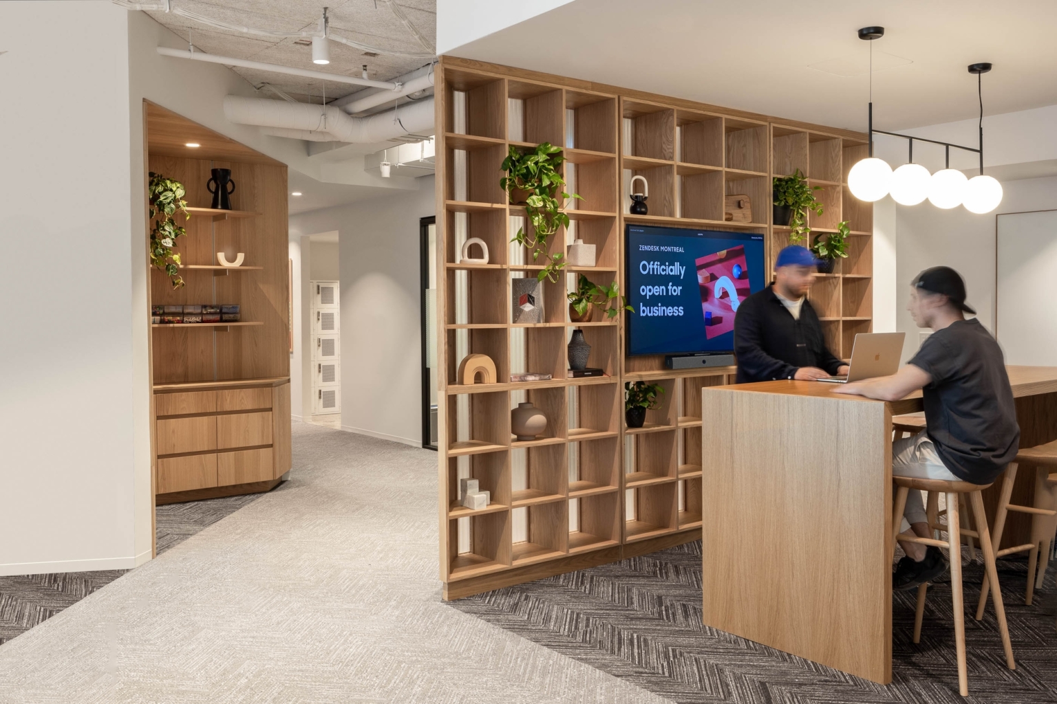 【Zendeskのオフィスデザイン】- カナダ, モントリオールのオープンスペース
