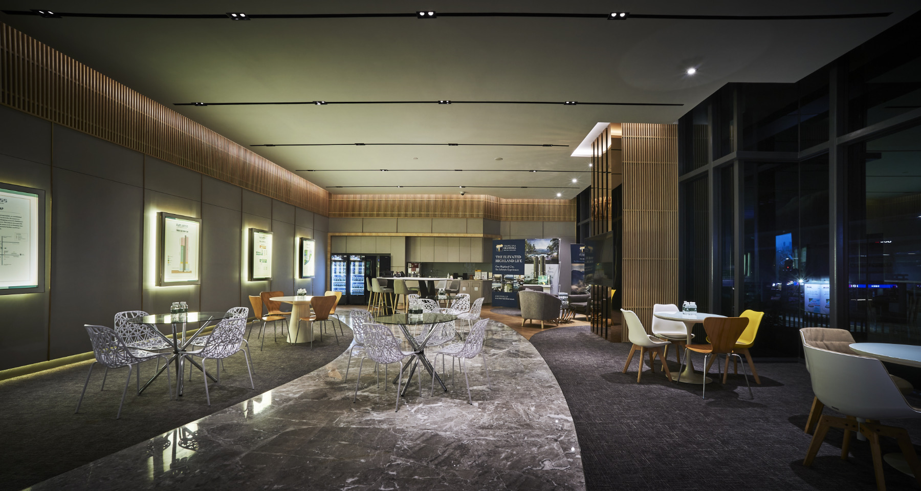 【トロピカーナコーポレーションのオフィスデザイン】- マレーシア, ペタリンジャヤのカフェスペース