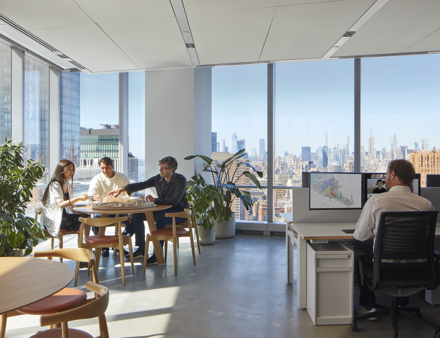 【Skidmore, Owings & Merrillのオフィスデザイン】- ニューヨーク州ニューヨーク市のコミュニケーションスペース