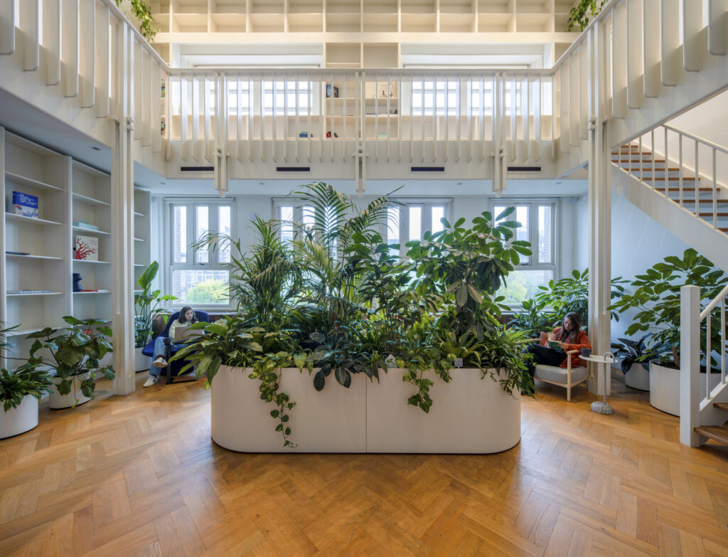 【Miroのオフィスデザイン】- オランダ, アムステルダムのライブラリー
