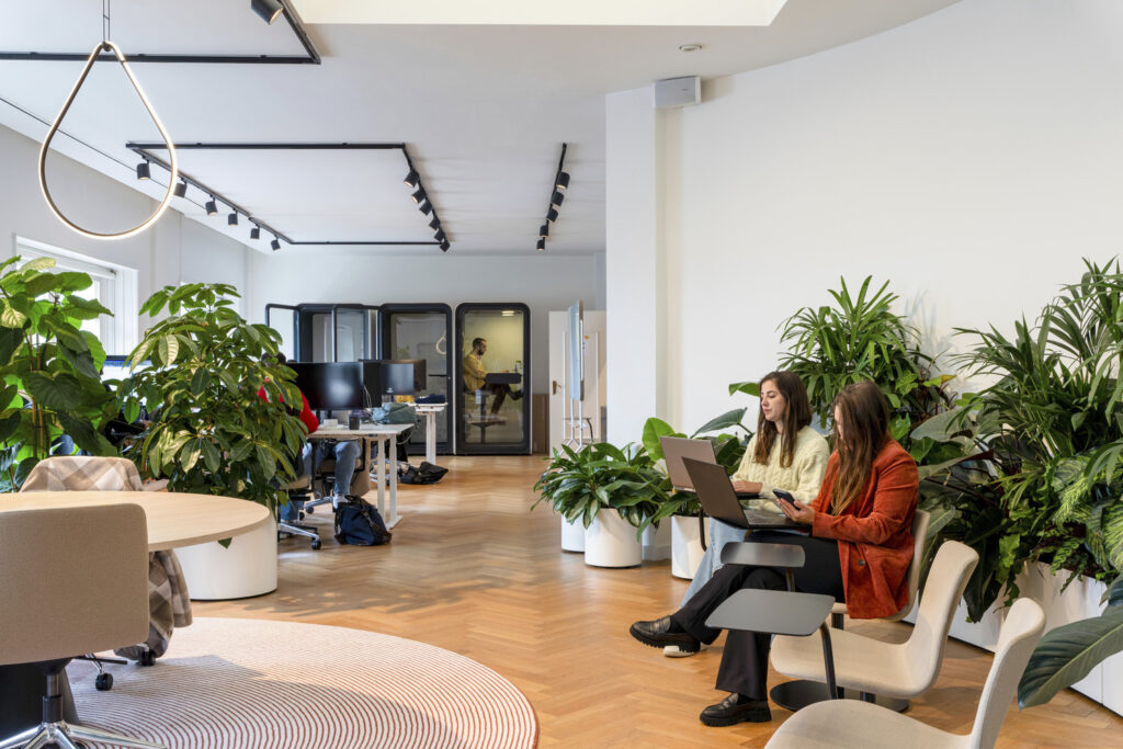 【Miroのオフィスデザイン】- オランダ, アムステルダムのオープンスペース