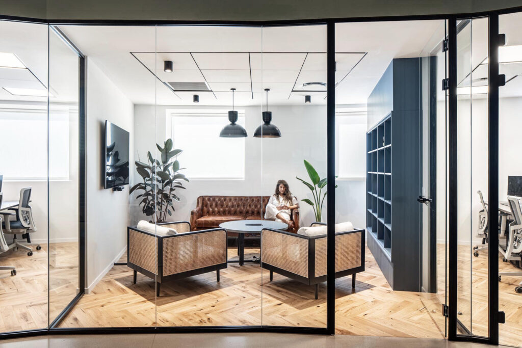【Popcornのオフィスデザイン】- イスラエル, テルアビブのオープンスペース