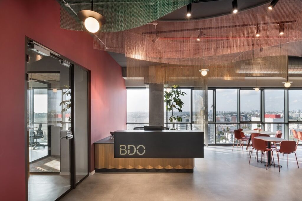 【BDOのオフィスデザイン】- イスラエル, レホボトの受付エントランススペース