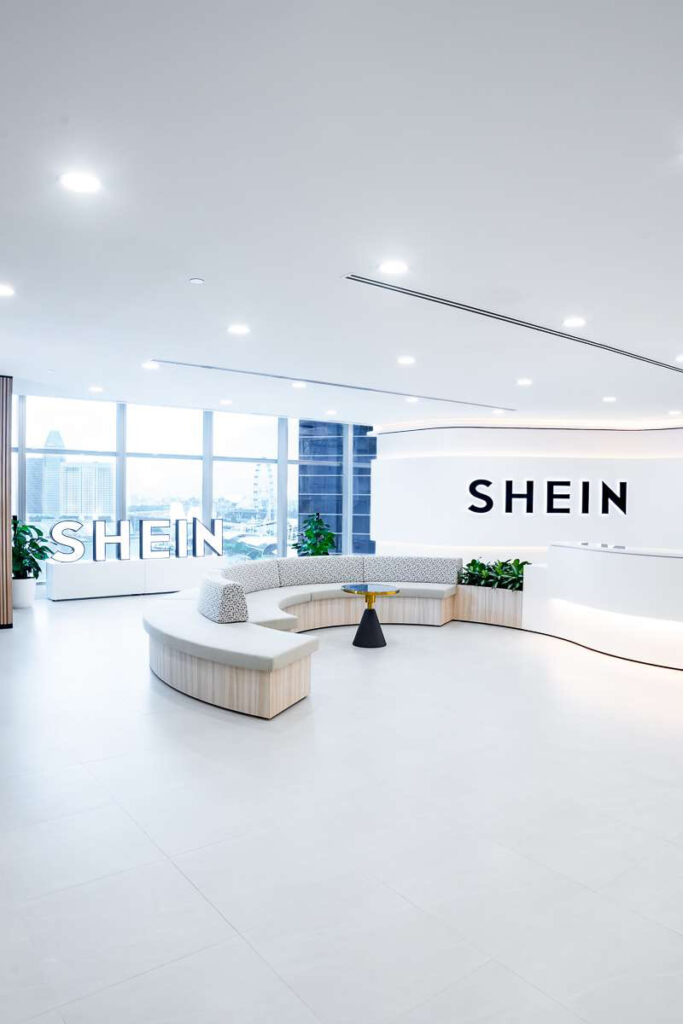 【SHEINのオフィスデザイン】- シンガポールの受付/エントランススペース