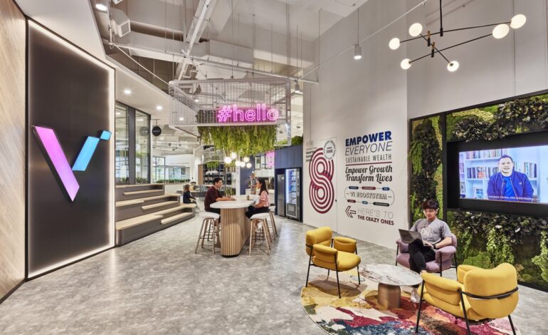 【8VI Holdingsのオフィスデザイン】- シンガポールのオープンスペース