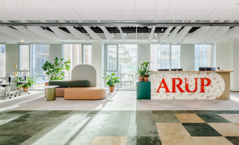 【Arupのオフィスデザイン】- ポーランド, ワルシャワのエントランススペース